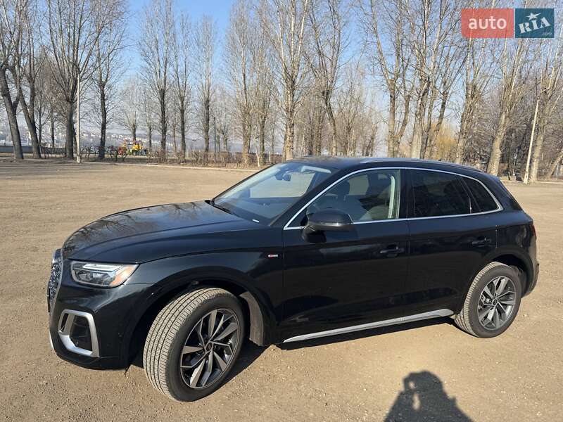 Внедорожник / Кроссовер Audi Q5 2023 в Киеве