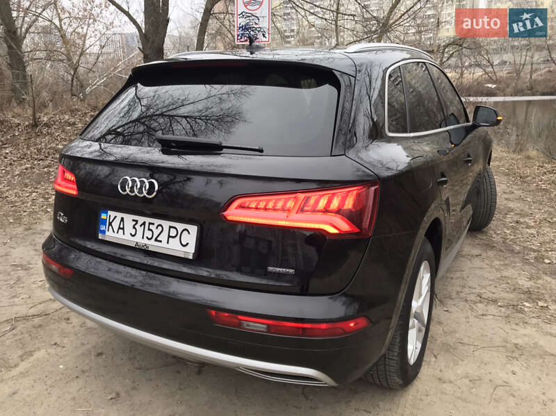 Внедорожник / Кроссовер Audi Q5 2019 в Киеве