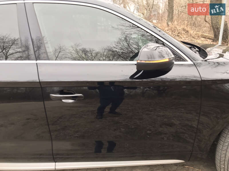 Внедорожник / Кроссовер Audi Q5 2019 в Киеве