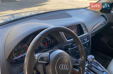 Внедорожник / Кроссовер Audi Q5 2012 в 
