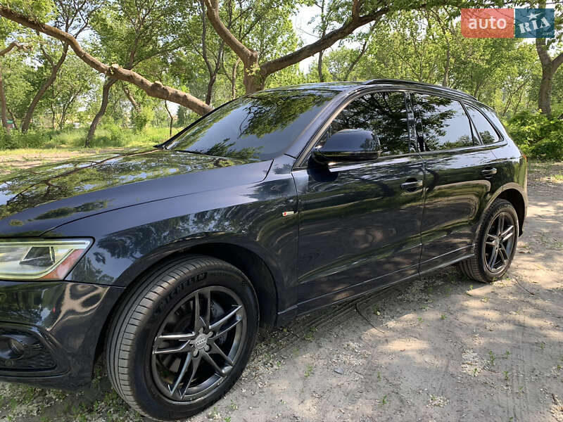 Внедорожник / Кроссовер Audi Q5 2016 в Киеве