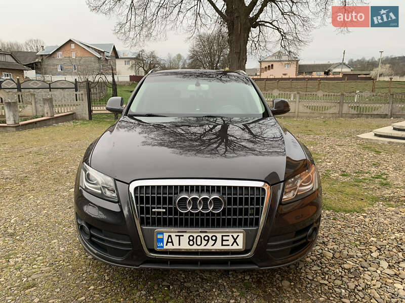 Внедорожник / Кроссовер Audi Q5 2010 в 