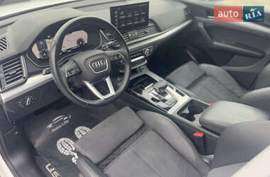 Внедорожник / Кроссовер Audi Q5 2022 в 