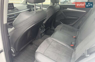 Внедорожник / Кроссовер Audi Q5 2022 в 