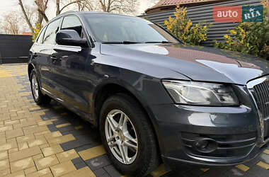 Внедорожник / Кроссовер Audi Q5 2009 в 