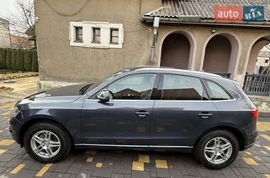 Внедорожник / Кроссовер Audi Q5 2009 в 