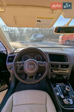 Внедорожник / Кроссовер Audi Q5 2015 в 