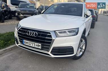 Внедорожник / Кроссовер Audi Q5 2017 в 