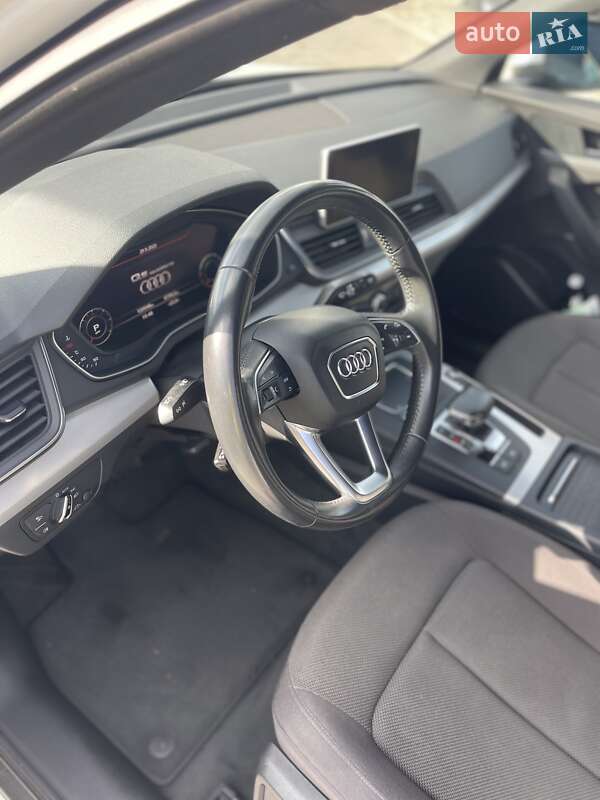 Внедорожник / Кроссовер Audi Q5 2017 в Бердичеве