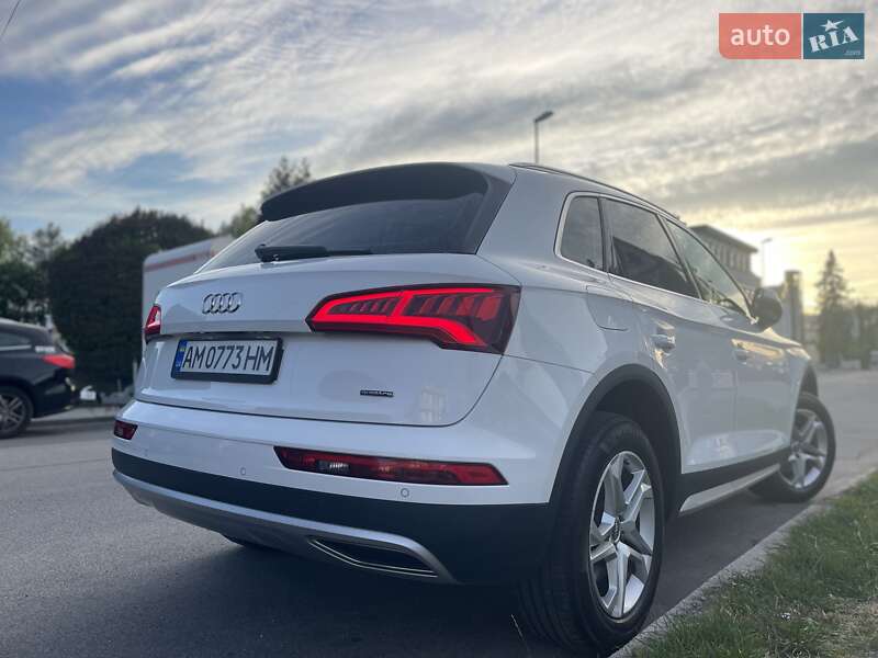 Внедорожник / Кроссовер Audi Q5 2017 в Бердичеве