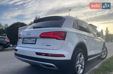 Внедорожник / Кроссовер Audi Q5 2017 в 
