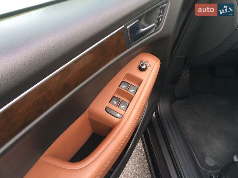 Внедорожник / Кроссовер Audi Q5 2010 в Киеве