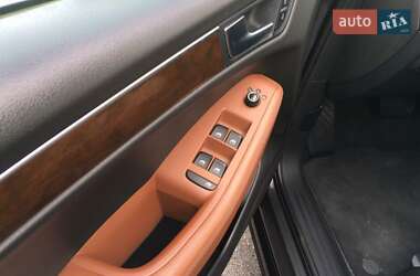 Внедорожник / Кроссовер Audi Q5 2010 в 