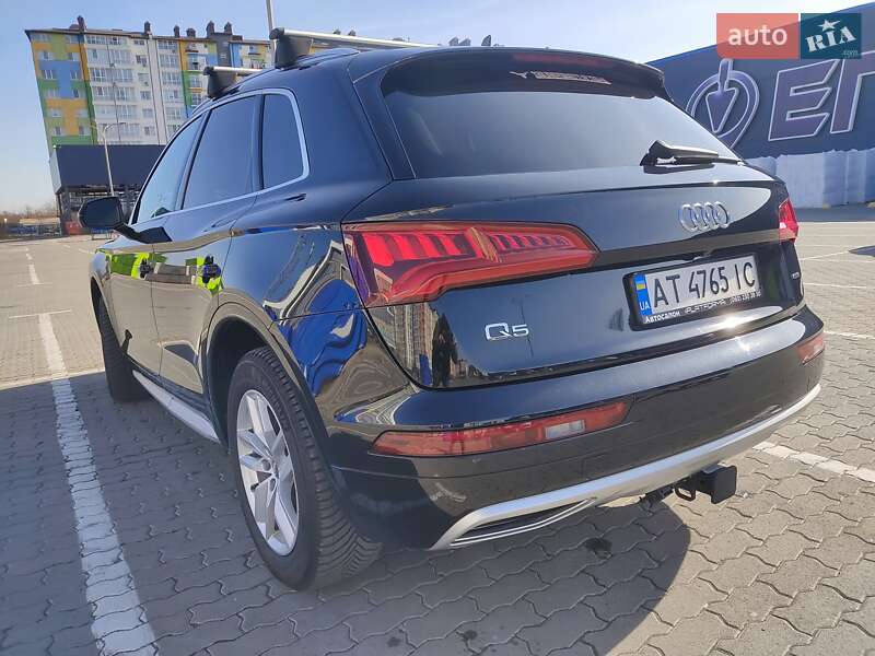 Внедорожник / Кроссовер Audi Q5 2020 в Ивано-Франковске