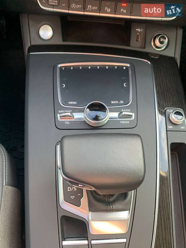 Позашляховик / Кросовер Audi Q5 2018 в Львові