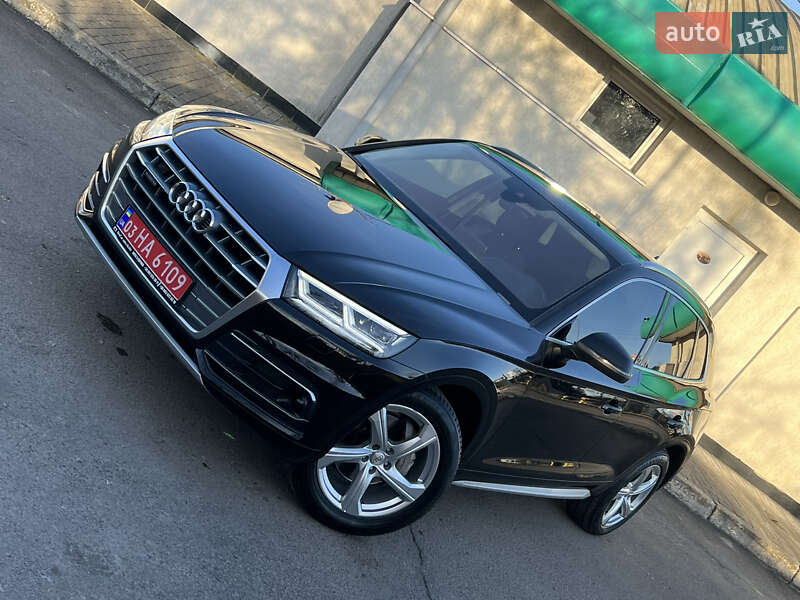 Внедорожник / Кроссовер Audi Q5 2018 в Дрогобыче