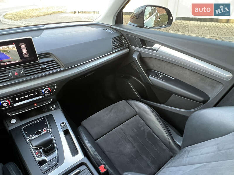 Внедорожник / Кроссовер Audi Q5 2018 в Дрогобыче