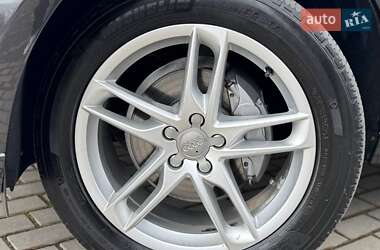 Позашляховик / Кросовер Audi Q5 2015 в 