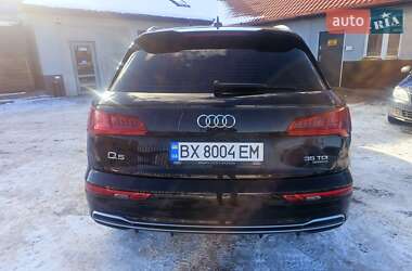 Внедорожник / Кроссовер Audi Q5 2020 в 