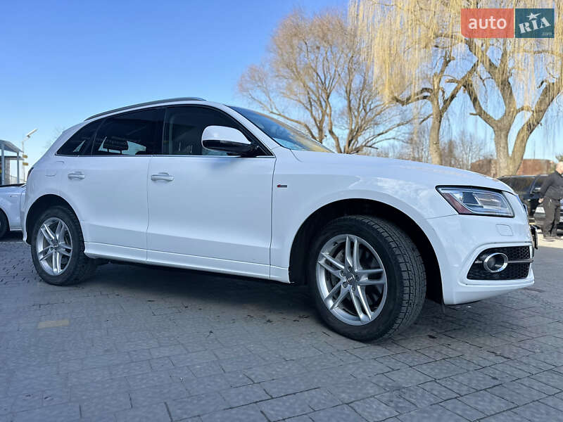 Внедорожник / Кроссовер Audi Q5 2015 в Дрогобыче