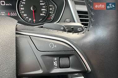 Позашляховик / Кросовер Audi Q5 2018 в 