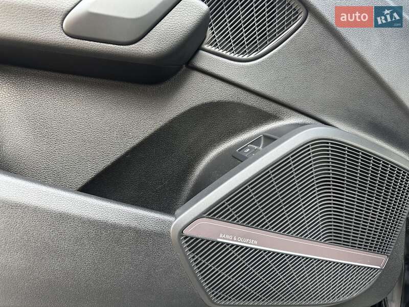 Внедорожник / Кроссовер Audi Q5 2020 в Киеве