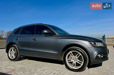 Позашляховик / Кросовер Audi Q5 2015 в 