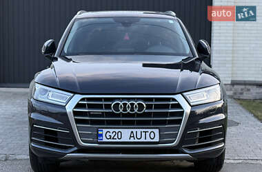 Позашляховик / Кросовер Audi Q5 2018 в 