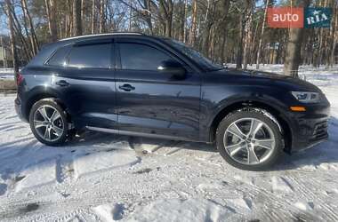 Позашляховик / Кросовер Audi Q5 2019 в Києві