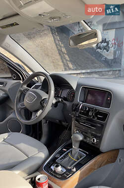 Позашляховик / Кросовер Audi Q5 2013 в 