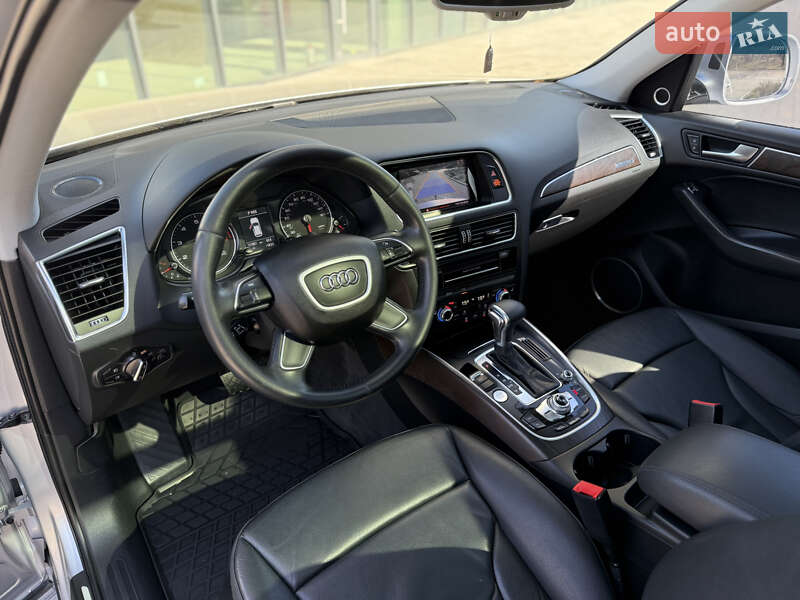 Внедорожник / Кроссовер Audi Q5 2015 в Львове
