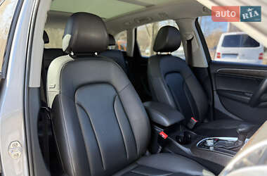 Внедорожник / Кроссовер Audi Q5 2015 в 