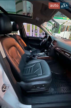 Позашляховик / Кросовер Audi Q5 2010 в 