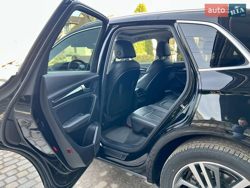Внедорожник / Кроссовер Audi Q5 2017 в Бродах