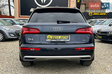 Внедорожник / Кроссовер Audi Q5 2020 в 