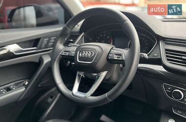 Внедорожник / Кроссовер Audi Q5 2020 в 