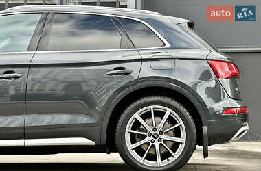 Внедорожник / Кроссовер Audi Q5 2020 в 