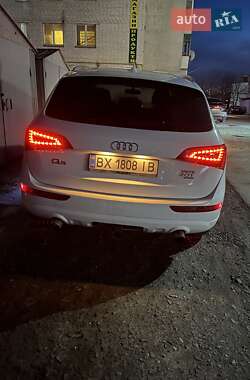 Позашляховик / Кросовер Audi Q5 2010 в 