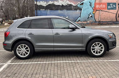 Позашляховик / Кросовер Audi Q5 2011 в Луцьку