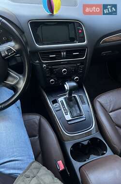 Внедорожник / Кроссовер Audi Q5 2016 в 