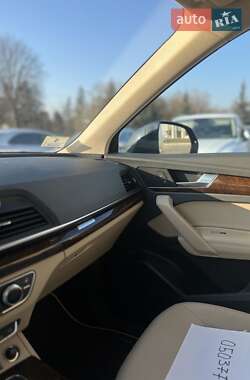 Внедорожник / Кроссовер Audi Q5 2019 в 