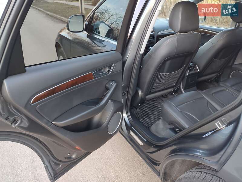 Внедорожник / Кроссовер Audi Q5 2016 в Харькове