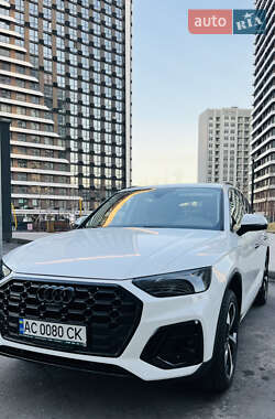 Внедорожник / Кроссовер Audi Q5 2022 в 