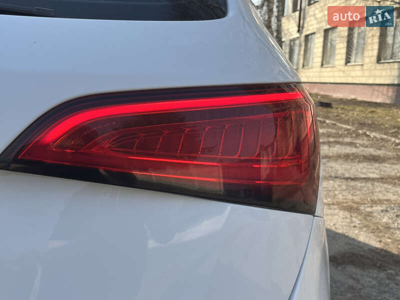 Внедорожник / Кроссовер Audi Q5 2015 в Конотопе