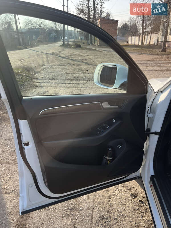 Внедорожник / Кроссовер Audi Q5 2015 в Конотопе