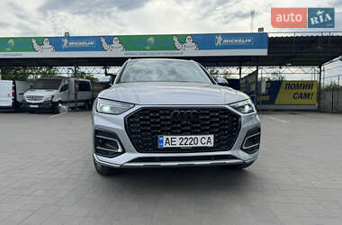 Внедорожник / Кроссовер Audi Q5 2021 в 