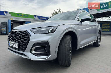 Внедорожник / Кроссовер Audi Q5 2021 в 