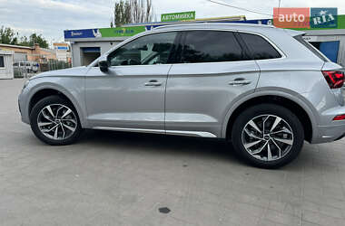 Внедорожник / Кроссовер Audi Q5 2021 в 