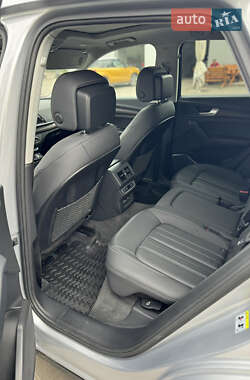 Внедорожник / Кроссовер Audi Q5 2021 в 