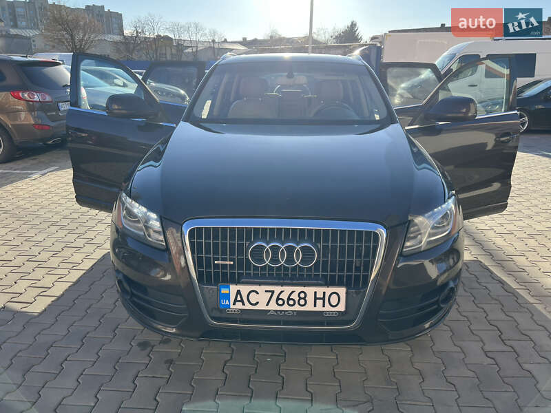 Внедорожник / Кроссовер Audi Q5 2010 в Луцке